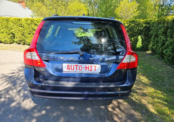 Volvo V70 cena 33900 przebieg: 236000, rok produkcji 2013 z Pińczów małe 704